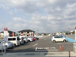 ＪＡ農協の大駐車場完備！